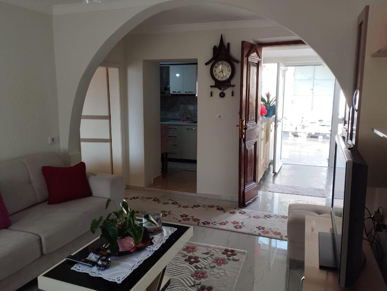 Rondo Guesthouse Gjirokastra Kültér fotó