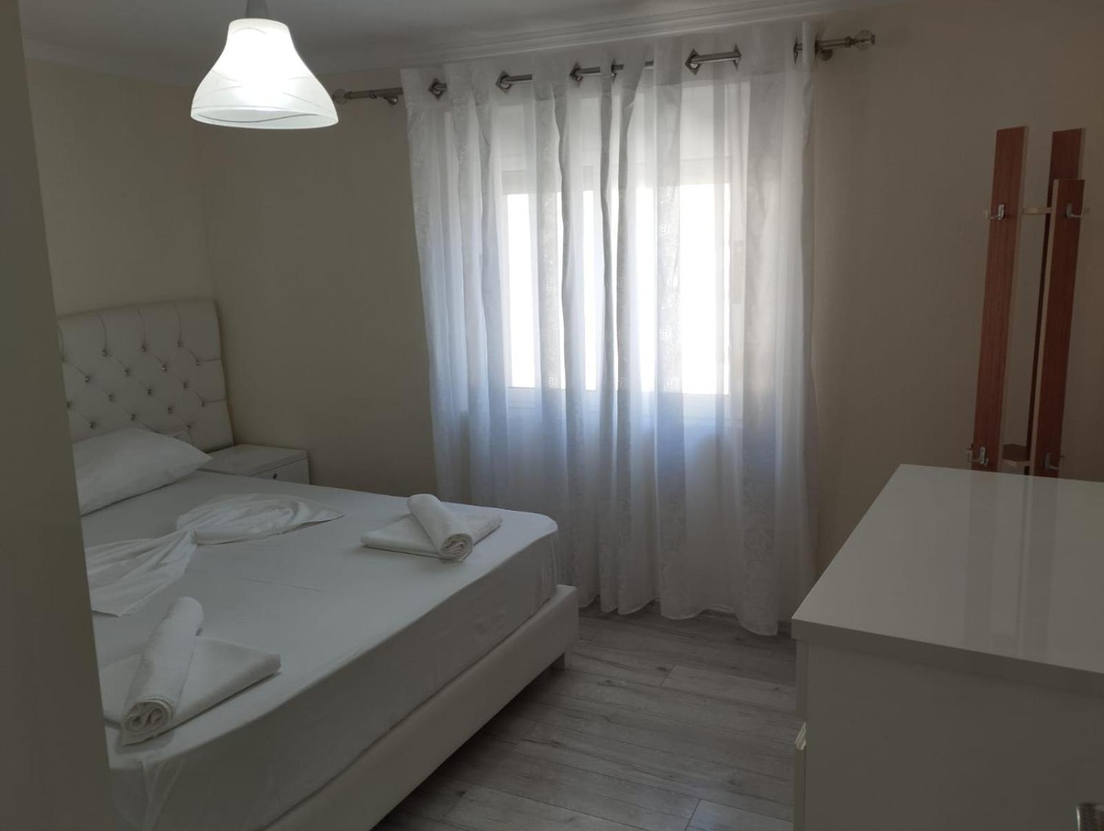 Rondo Guesthouse Gjirokastra Kültér fotó