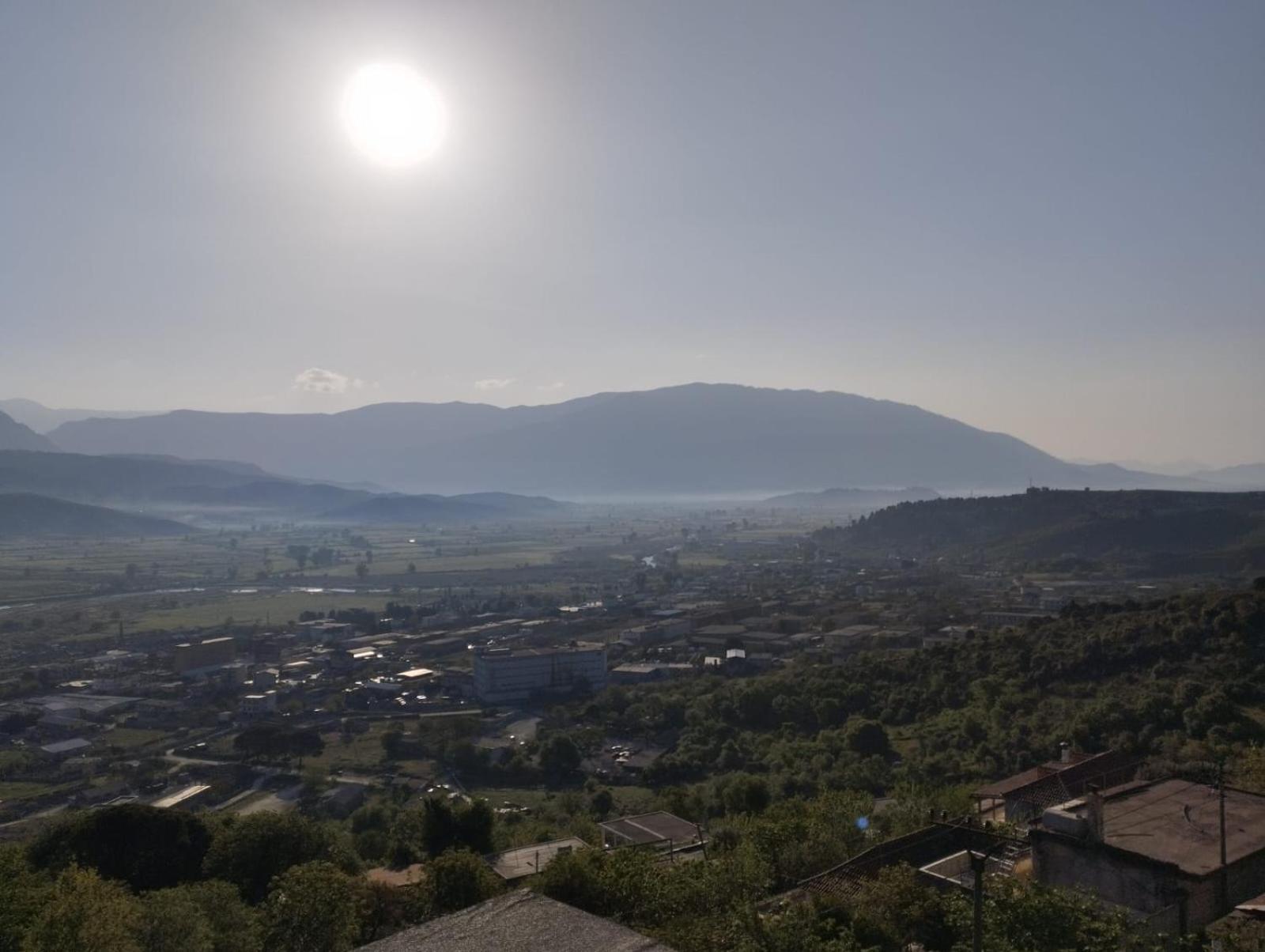 Rondo Guesthouse Gjirokastra Kültér fotó