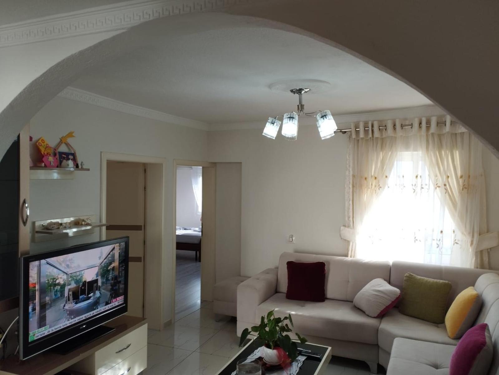 Rondo Guesthouse Gjirokastra Kültér fotó