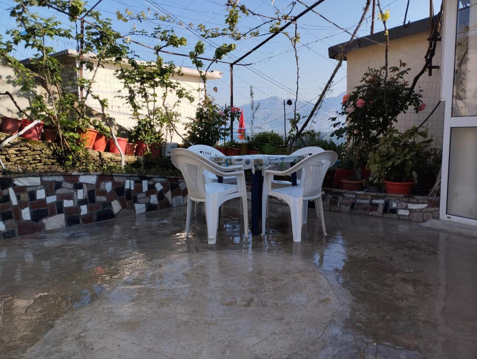 Rondo Guesthouse Gjirokastra Kültér fotó