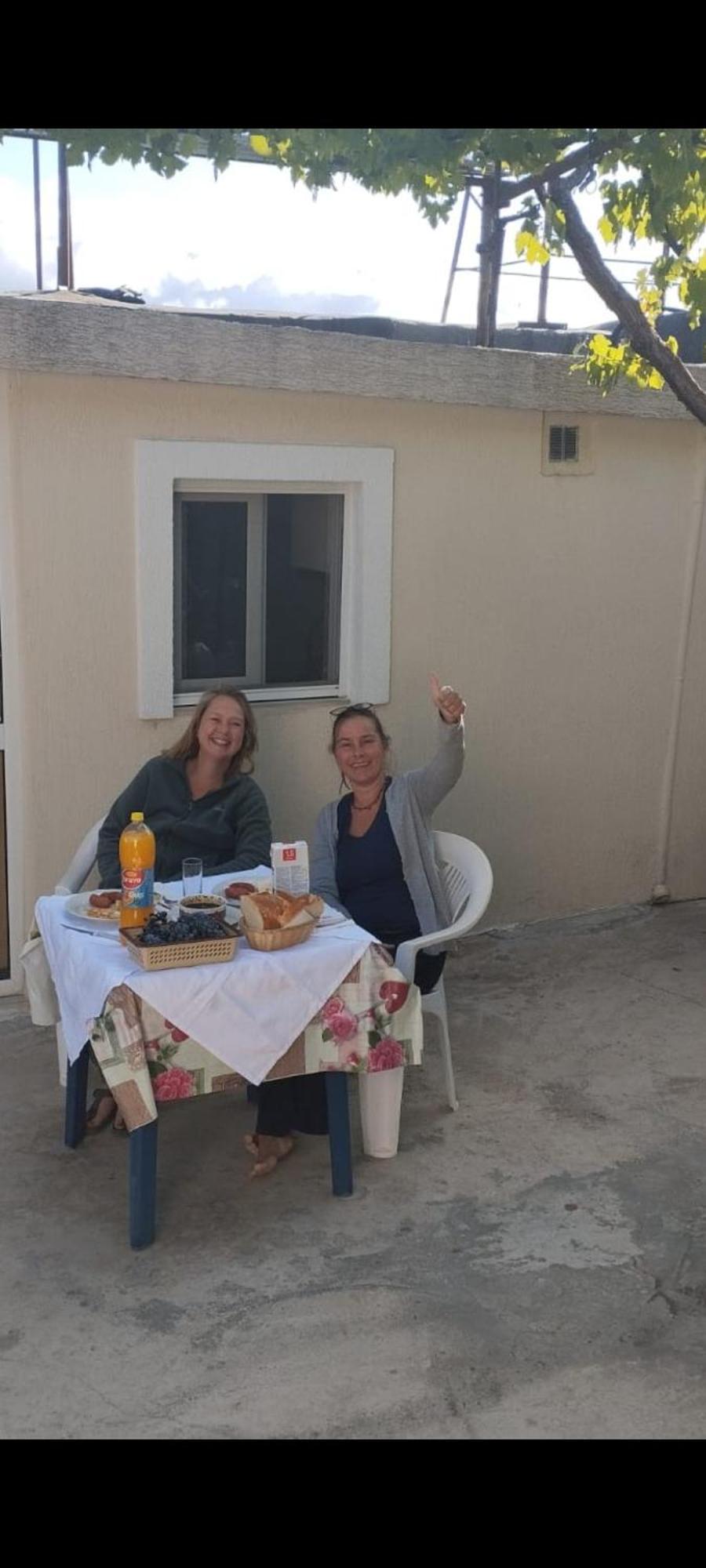 Rondo Guesthouse Gjirokastra Kültér fotó